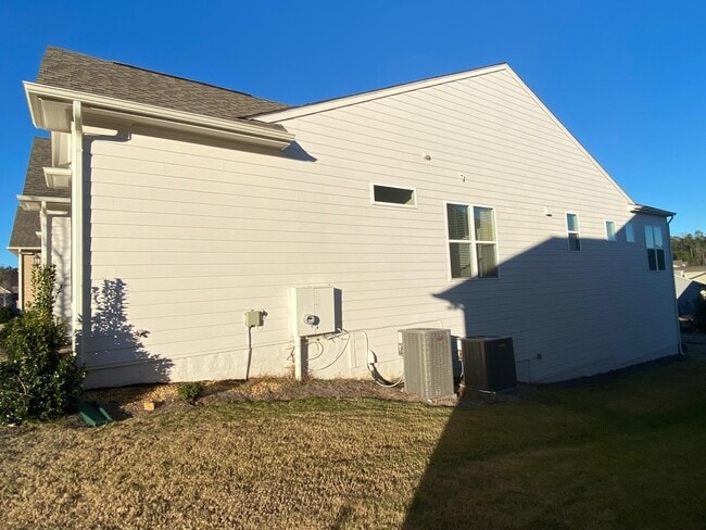 Building Photo - 1060 Crooked Creek Rd