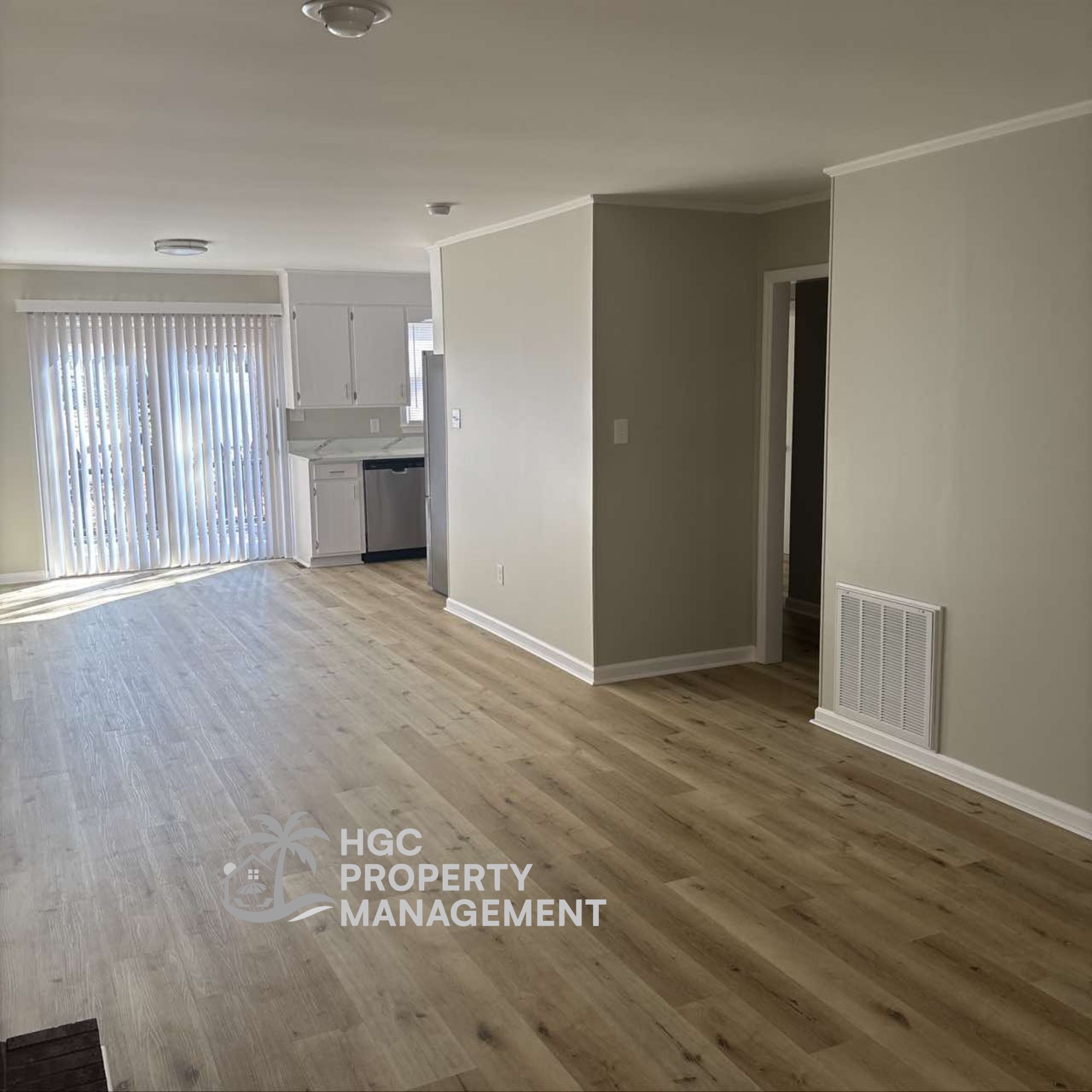 Building Photo - 404 Miles St