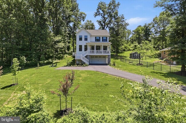 Building Photo - 15717 Tierra Dr