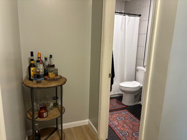 Building Photo - FREE 1 Month Rent! Renovated 2BR Near Children’s Hospital & German Village