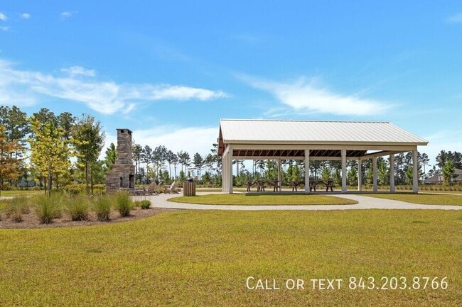 Building Photo - 148 Lagoona Dr