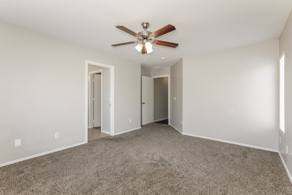 Building Photo - 14601 N 154th Ave