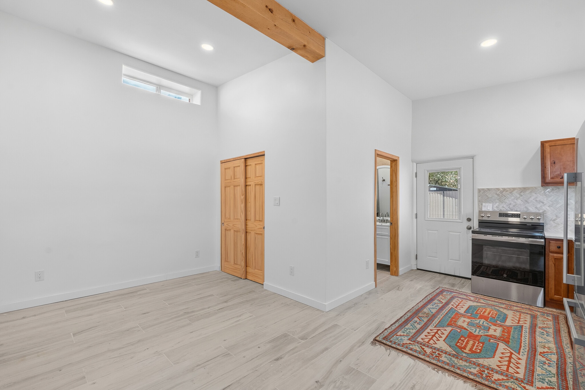 Building Photo - 1707 Espinacitas St