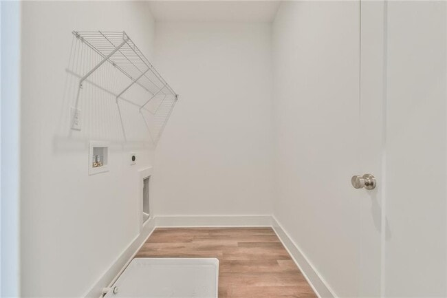 Building Photo - 490 Harmony Ter NW