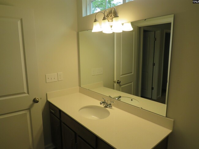Building Photo - 427 Nutsedge Ct