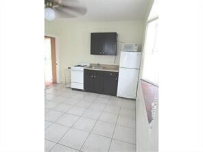 Building Photo - 3012 Seville St