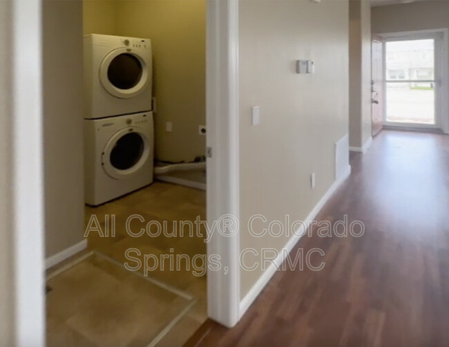 Building Photo - 2289 Gilpin Ave