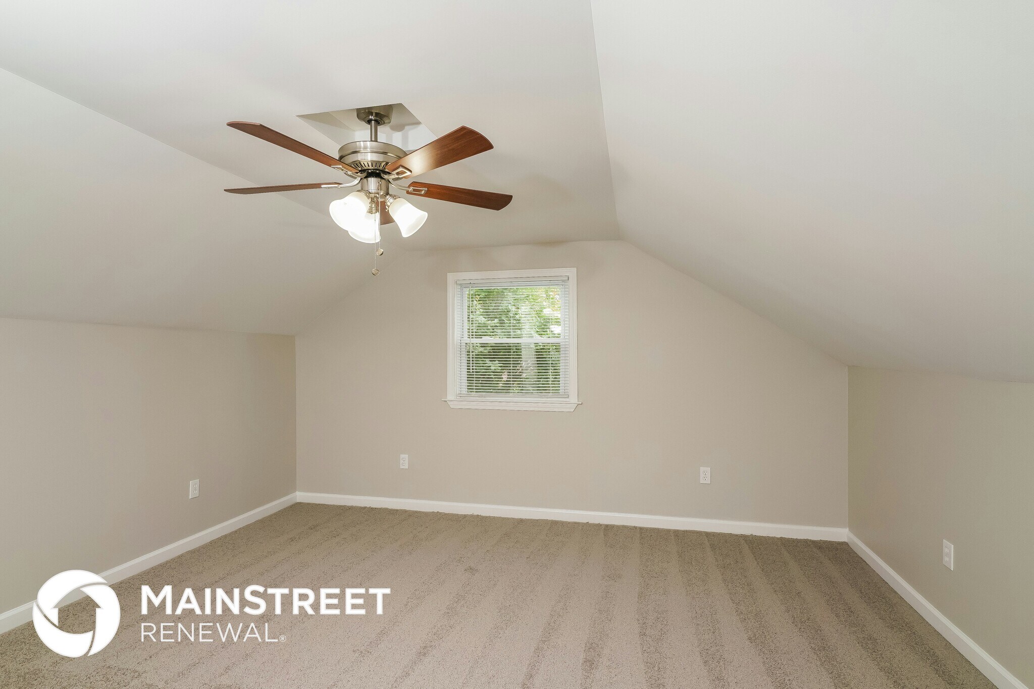 Building Photo - 3725 Greenwich Rd