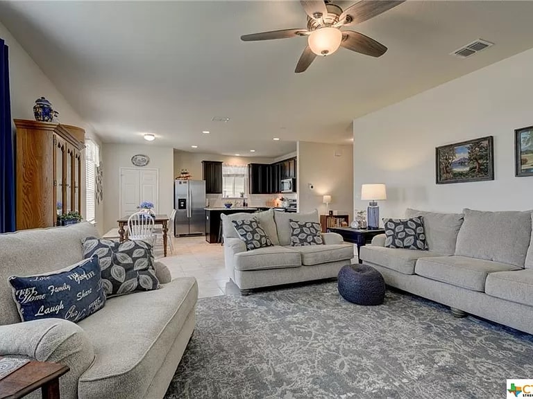 Building Photo - 308 Autumn Rouge