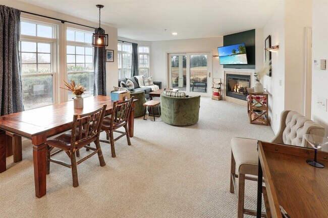 Building Photo - 43 Lafayette Rd