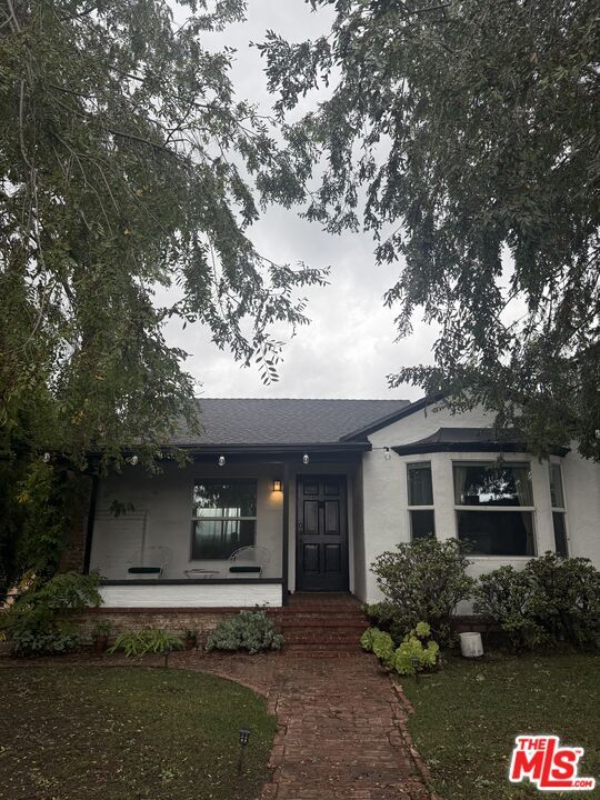 Building Photo - 2035 Park Dr