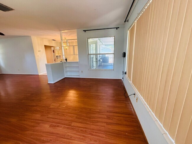 Building Photo - Home in Seminole for rent