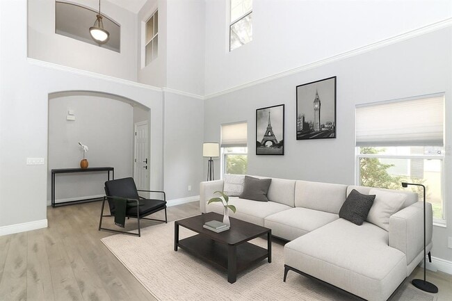 Building Photo - 7126 Regina Way