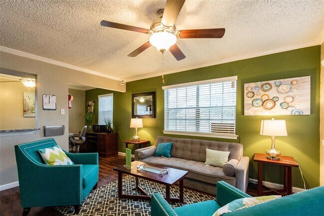 Building Photo - 404 Andrews Ave