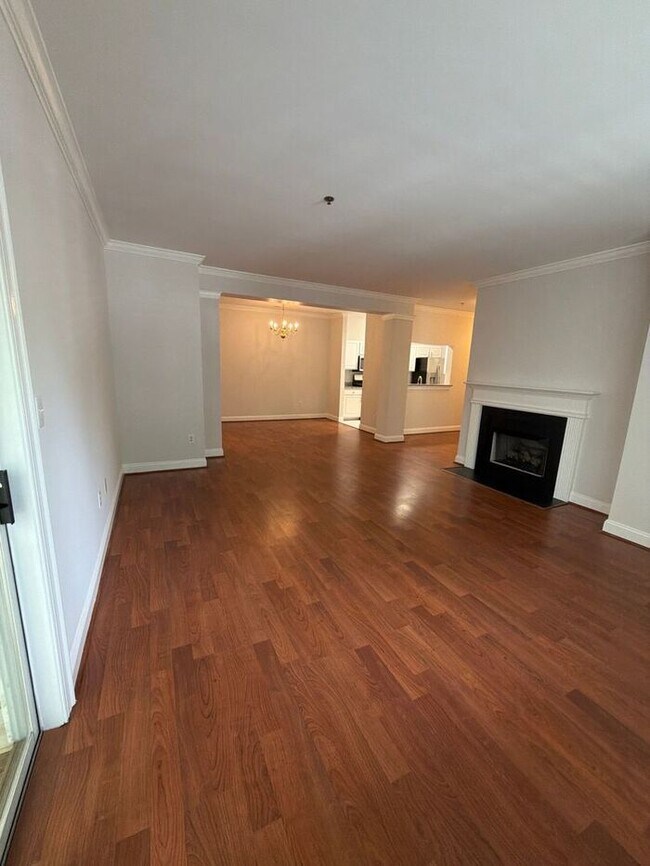 Building Photo - T.R. Lawing Realty Property