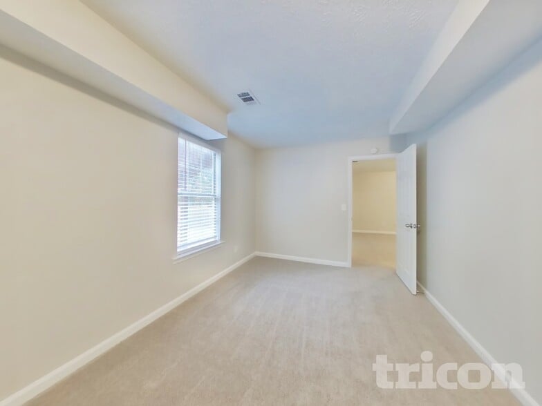 Building Photo - 2827 Appaloosa Run