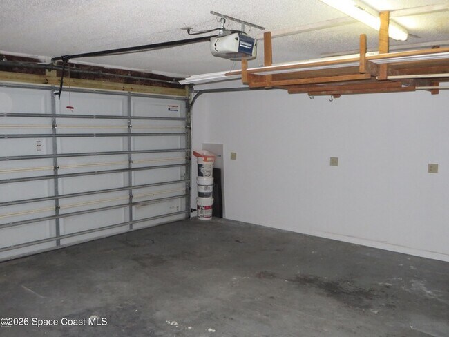Building Photo - 1145 Horizon Ct