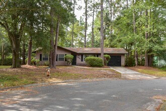 Building Photo - Recently Renovated 3B/2B Home in Northwood Pines