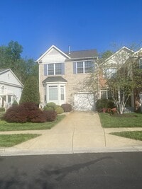 Building Photo - 2037 Woodshade Ct