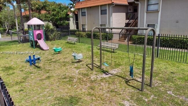 Building Photo - 9912 Hammocks Blvd