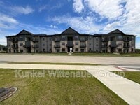 Building Photo - 96 Magnolia Dr