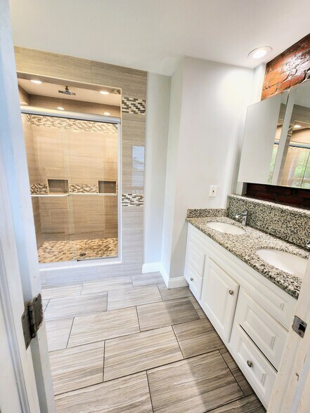 Building Photo - 904 Sewickley Heights Dr