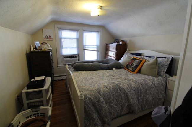 Building Photo - 1.0 bedroom in Somerville Massachusetts 02144