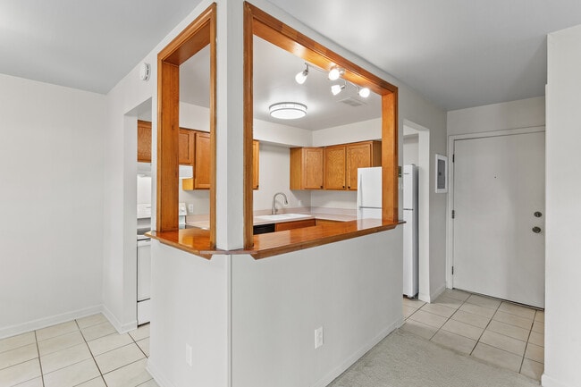 Building Photo - 31993 W 12 Mile Rd