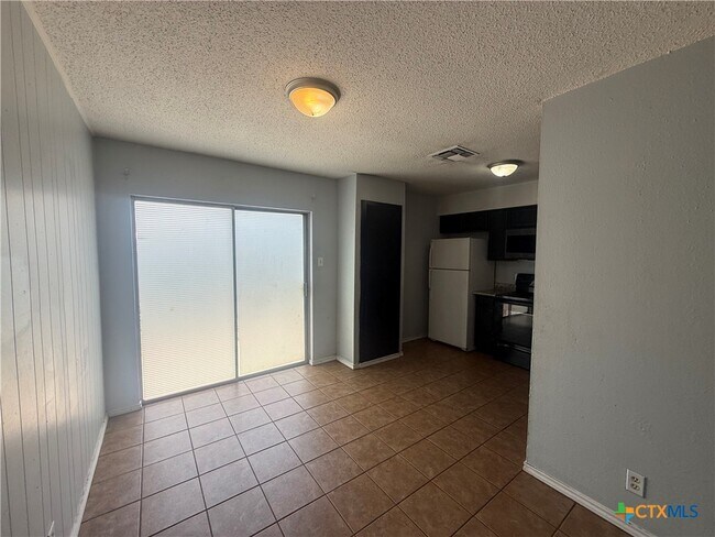Building Photo - 106 Cockerham St