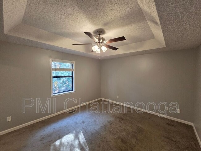 Building Photo - 3719 Crestview Pl