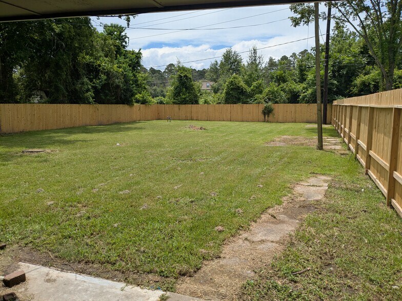 Building Photo - 514 Corydon Dr