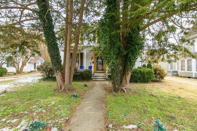 Building Photo - 26 North St