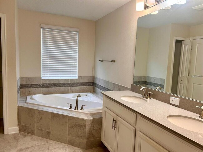 Building Photo - 11950 Philosophy Way