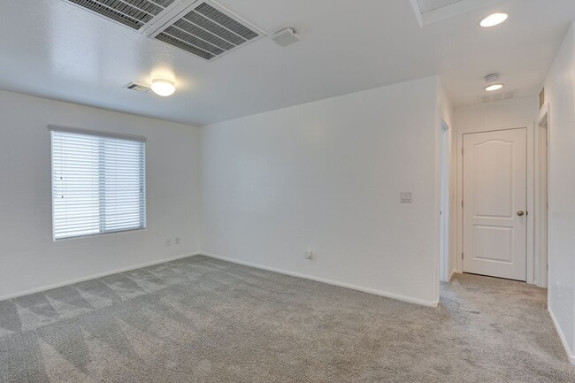 Building Photo - ** COMING SOON ** Modern Open-Concept Rental Home with White Shaker Kitchen Cabinets & Low-Mainte...