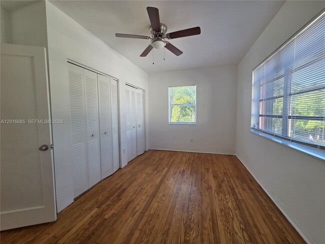 Building Photo - 781 SW 11th St