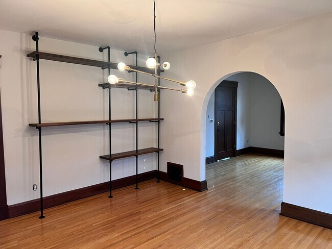 Building Photo - 3406 Erie Ave