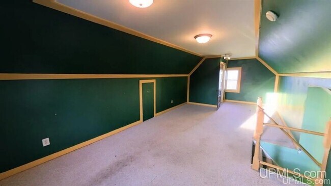 Building Photo - 1530 Fitch Ave