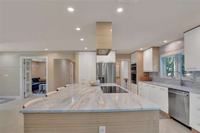 Building Photo - 1673 Bel Air Ave