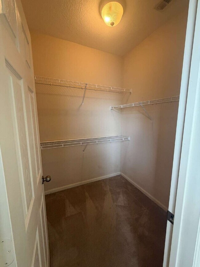 Building Photo - Luxurious 3-Bedroom Condo in Panama City, FL with Spacious Layout and Modern Amenities!