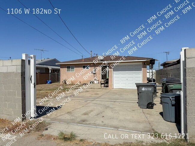 Building Photo - 1106 W 182nd St