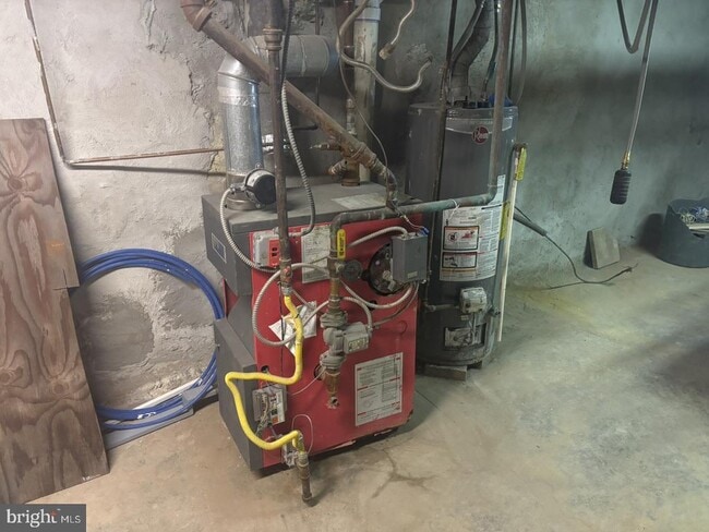 Building Photo - 5965 Springfield Ave