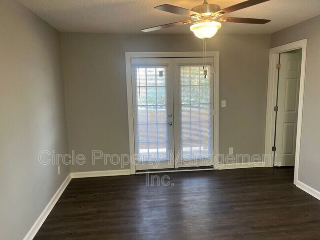 Primary Photo - 4016 Hunters Ridge Dr SW