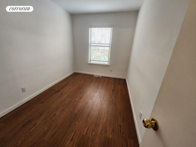 Building Photo - 1067 DeKalb Ave