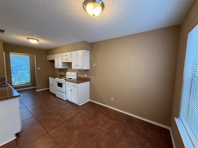 Building Photo - 1122 Concord Dr