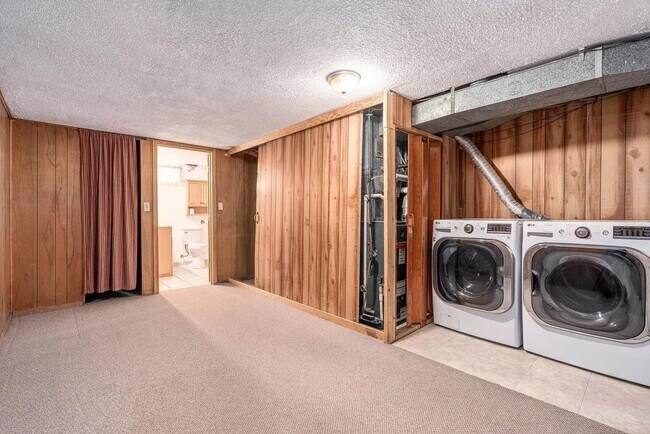 Building Photo - Beautiful 4-Bedroom Home with Finished Bas...