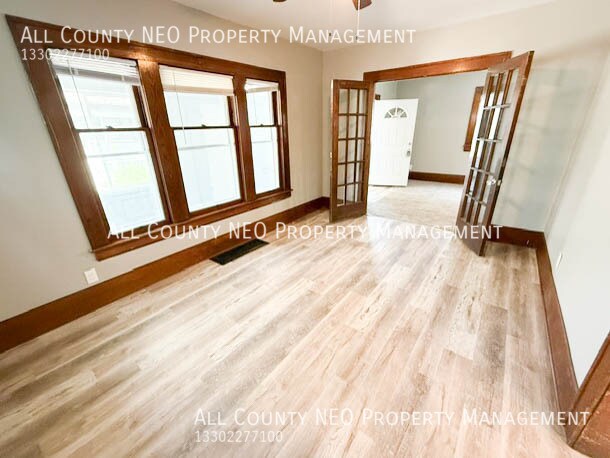 Building Photo - 73 Belvidere Way