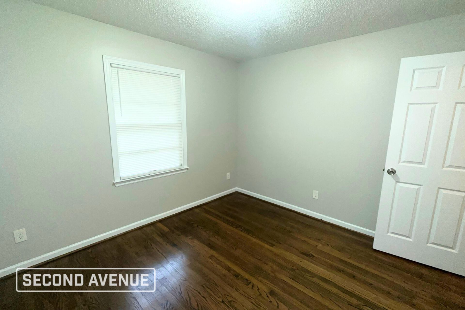 Building Photo - 101 15th Ct NW