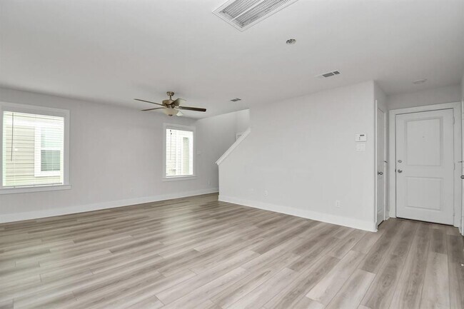 Building Photo - 20519 Prairie Cypress Dr