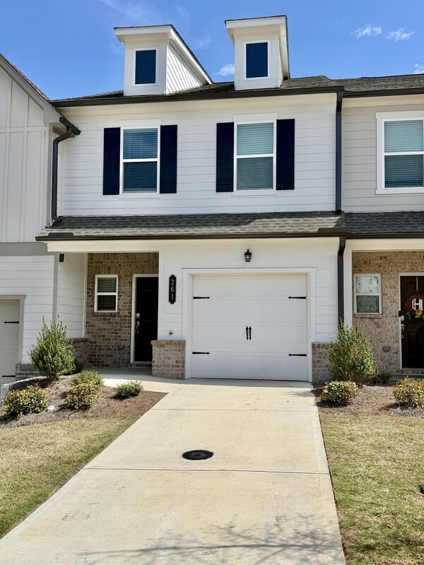 Building Photo - 261 Kenoot Dr