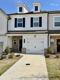 Building Photo - 261 Kenoot Dr